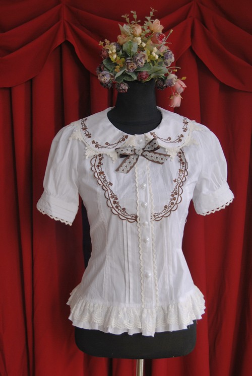 ロリータLOLITA　淑女　刺繍　短袖シャツ