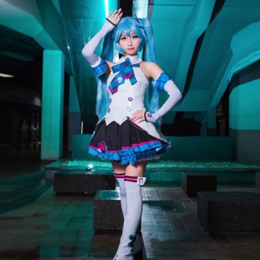 http://gxfh8v7a6vpzxuihvc0vb6z3x4j6.oss-us-east-1.aliyuncs.com/VOCALOID-003404.jpg